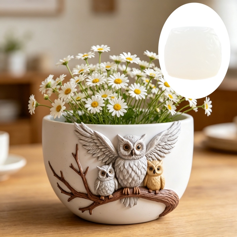 The owl standing on the branch - مراجعة Echeveria Succulent وسعره