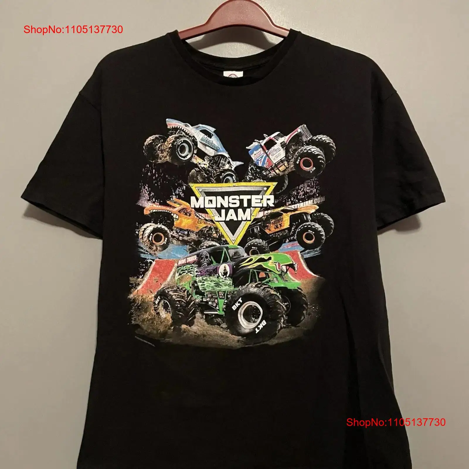 Monster Jam World Tour 2023 Me - مراجعة Monstera Adansonii وسعره