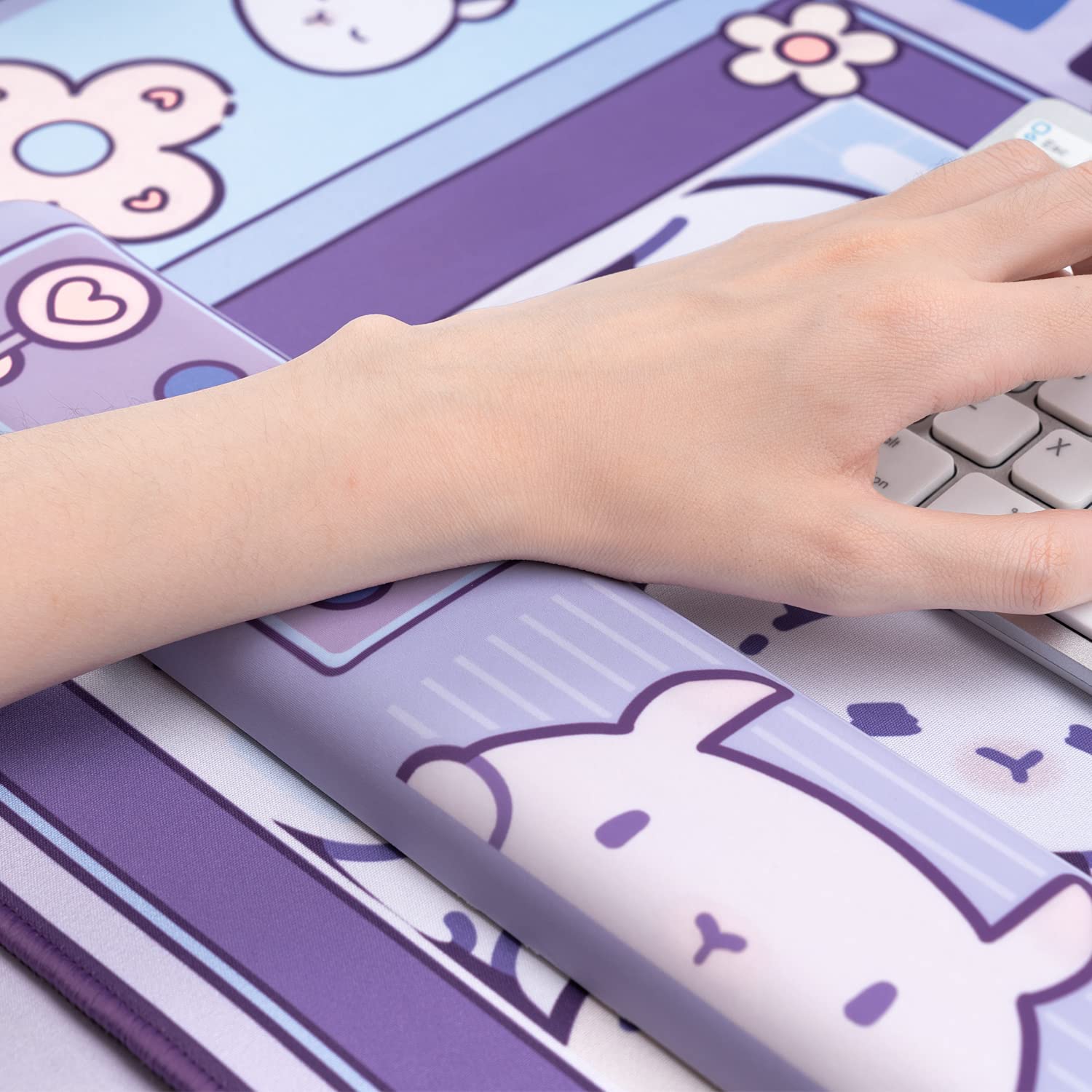 Large Kawaii Gaming Mouse Pad  - مراجعة Tradescantia Purple وسعره